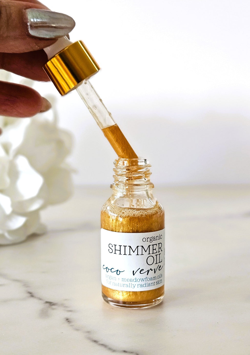 CNT Organic Shimmer Oil | 24K Gold