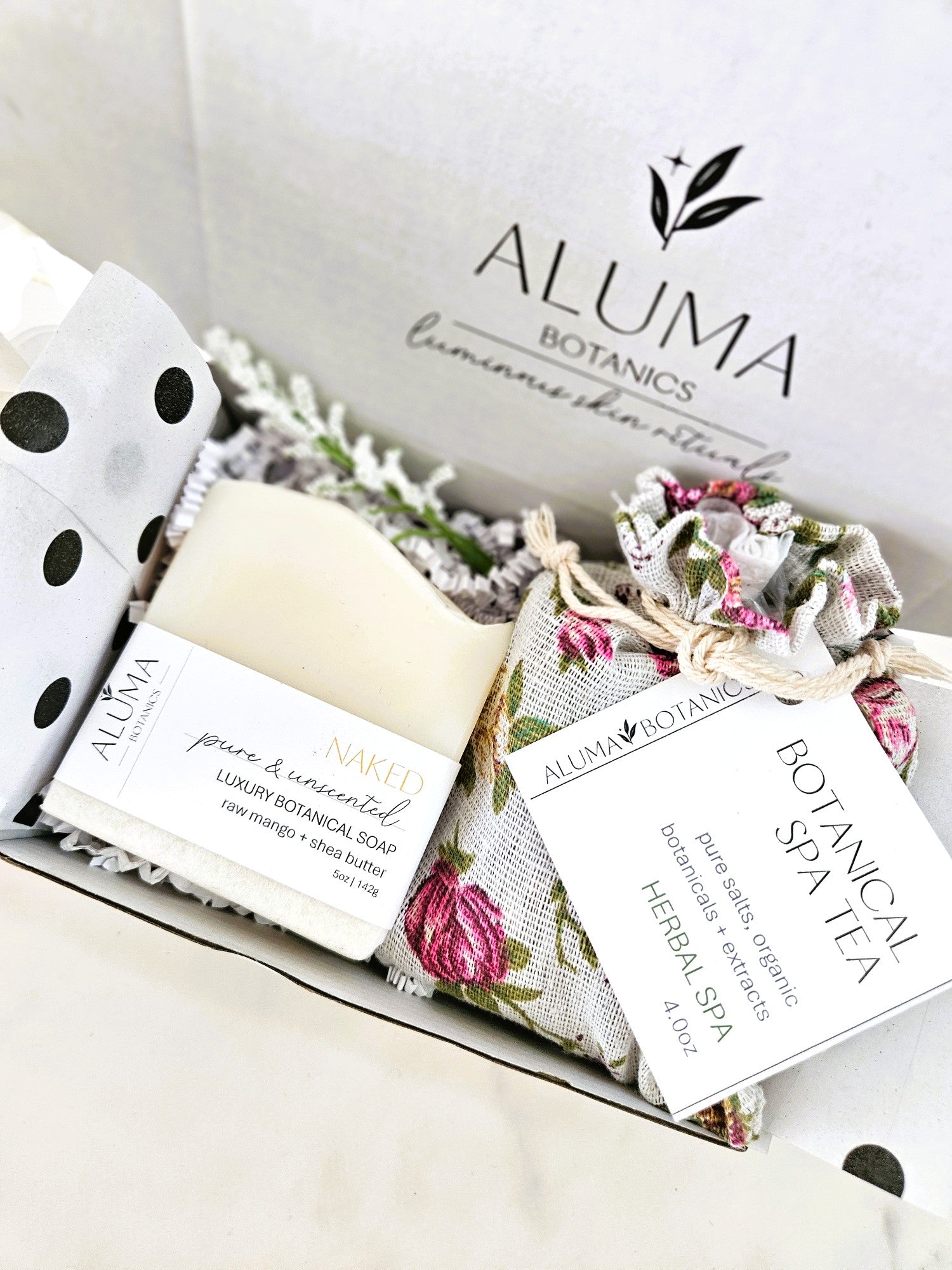 Aluma Moment | Subscription Box